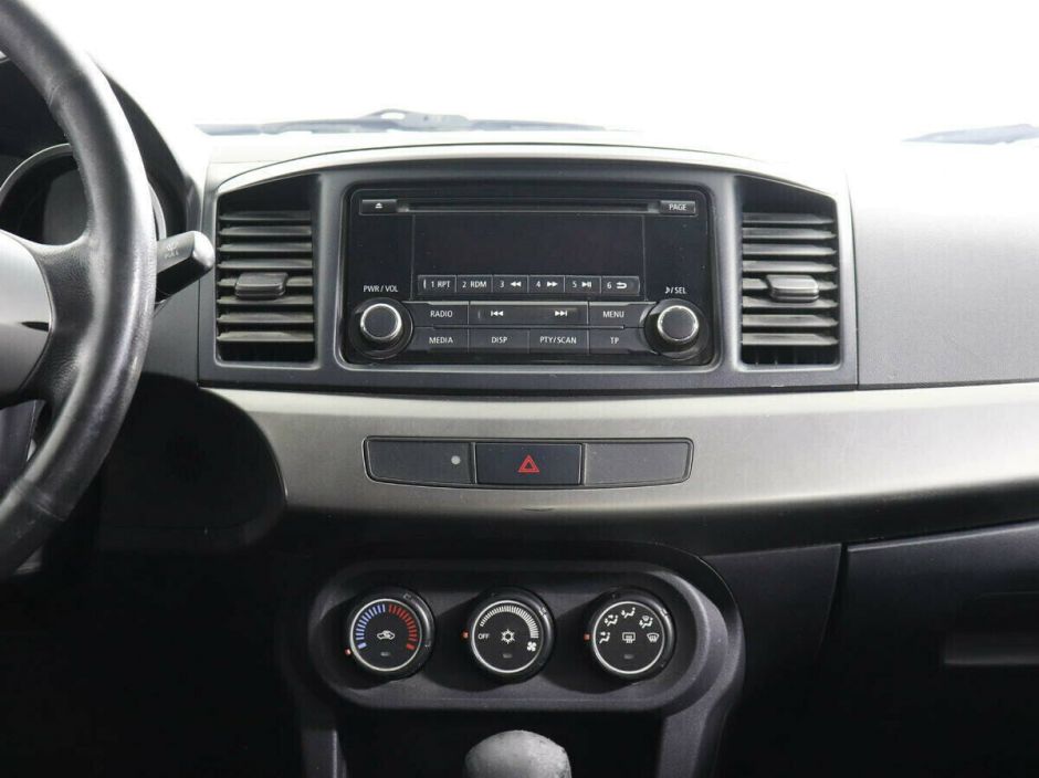 Mitsubishi Lancer 1.6 МКПП, 2012, 132 000 км фото 7
