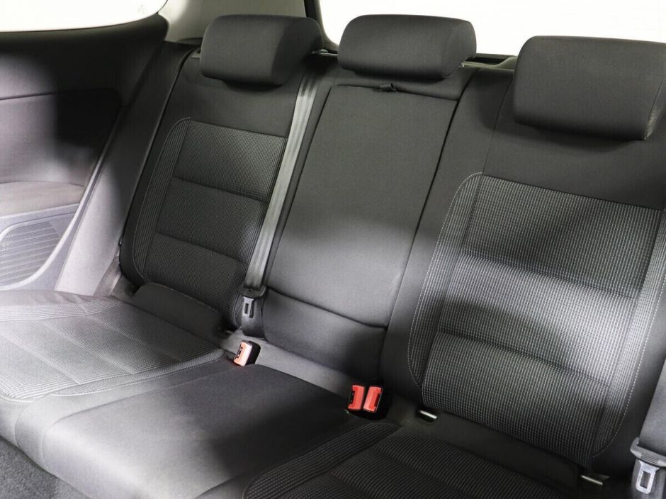 Volkswagen Golf 1.6 МКПП, 2011, 148 000 км фото 8