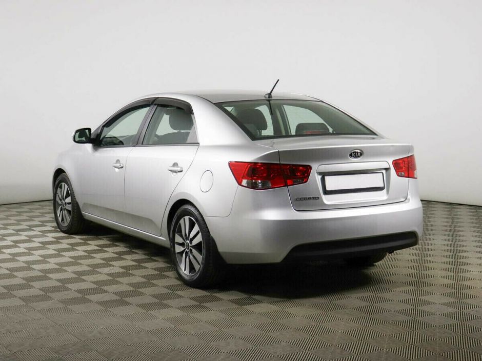 Kia Cerato 1.6 АКПП, 2011, 155 000 км фото 4