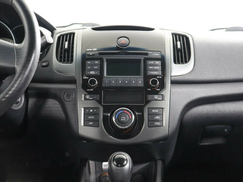 Kia Cerato 1.6 АКПП, 2010, 168 000 км фото 9