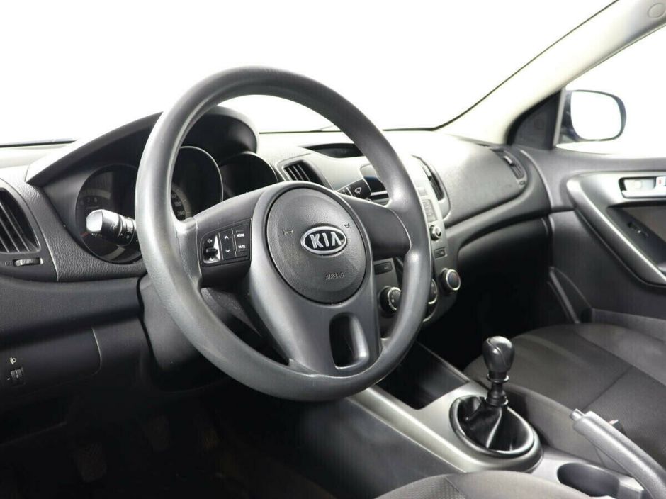 Kia Cerato 1.6 МКПП, 2011, 150 000 км фото 5
