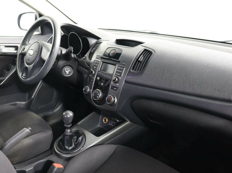 Kia Cerato 1.6 МКПП, 2011, 150 000 км фото 8