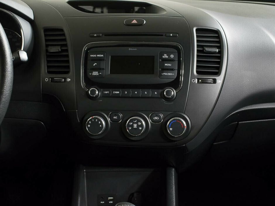 Kia Cerato 1.6 МКПП, 2016, 83 000 км фото 9