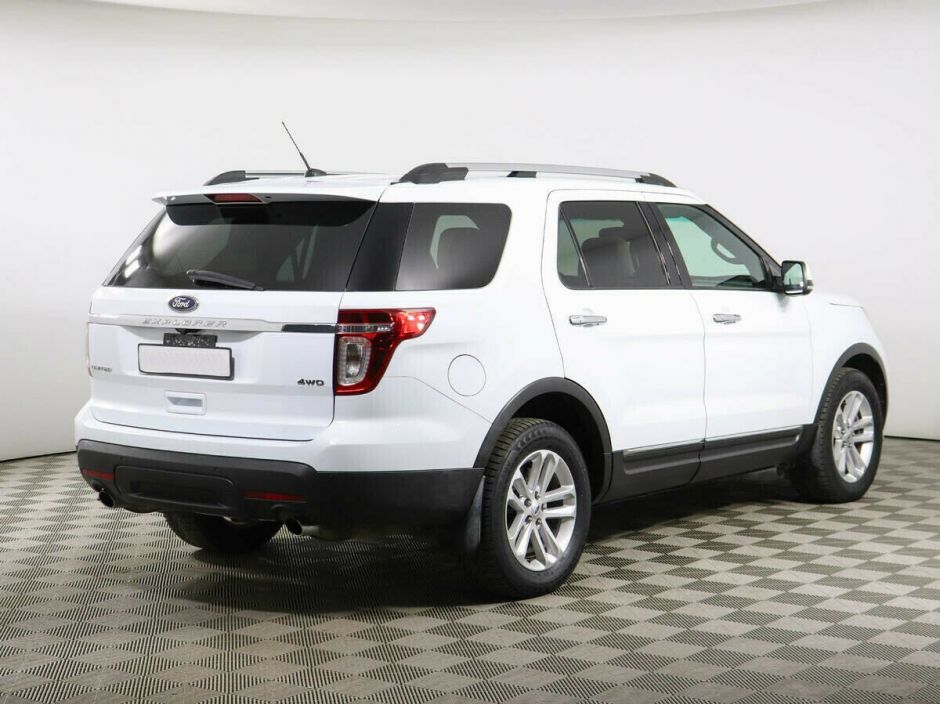 Ford Explorer 3.5 АКПП, 2014, 111 000 км фото 3