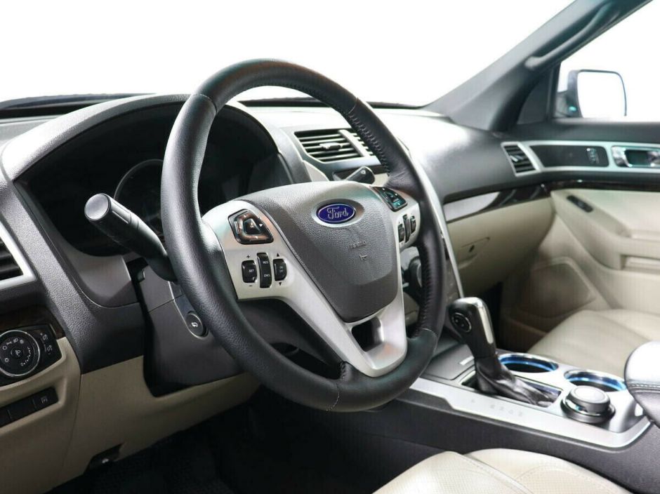 Ford Explorer 3.5 АКПП, 2014, 111 000 км фото 8