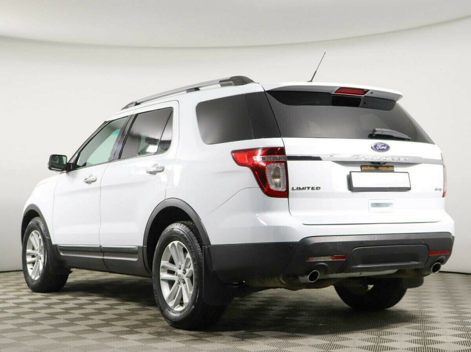 Ford Explorer 3.5 АКПП, 2015, 100 000 км фото 4