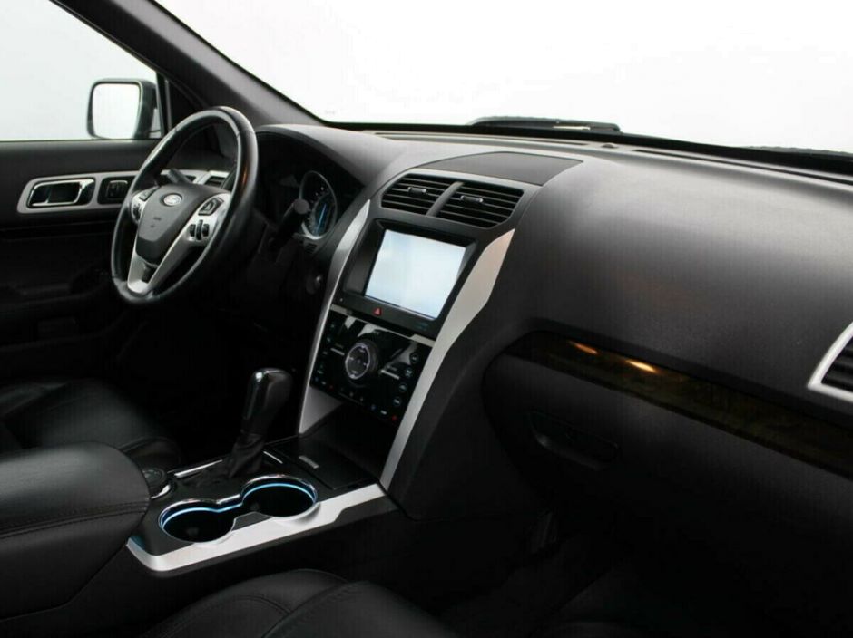 Ford Explorer 3.5 АКПП, 2015, 96 000 км фото 6