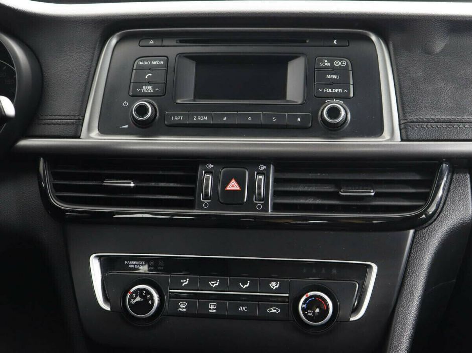 Kia Optima 2.0 АКПП, 2017, 74 000 км фото 9