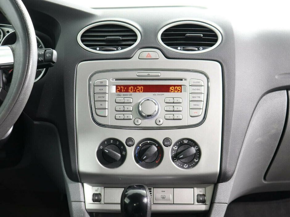 Ford Focus 2.0 АКПП, 2010, 163 000 км фото 6