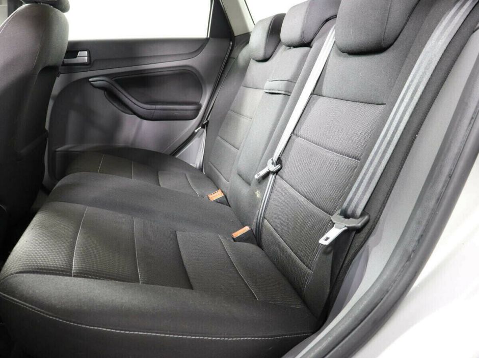 Ford Focus 1.6 МКПП, 2010, 170 000 км фото 9