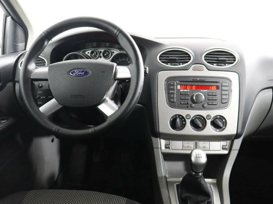 Ford Focus 1.6 МКПП, 2010, 160 000 км фото 6