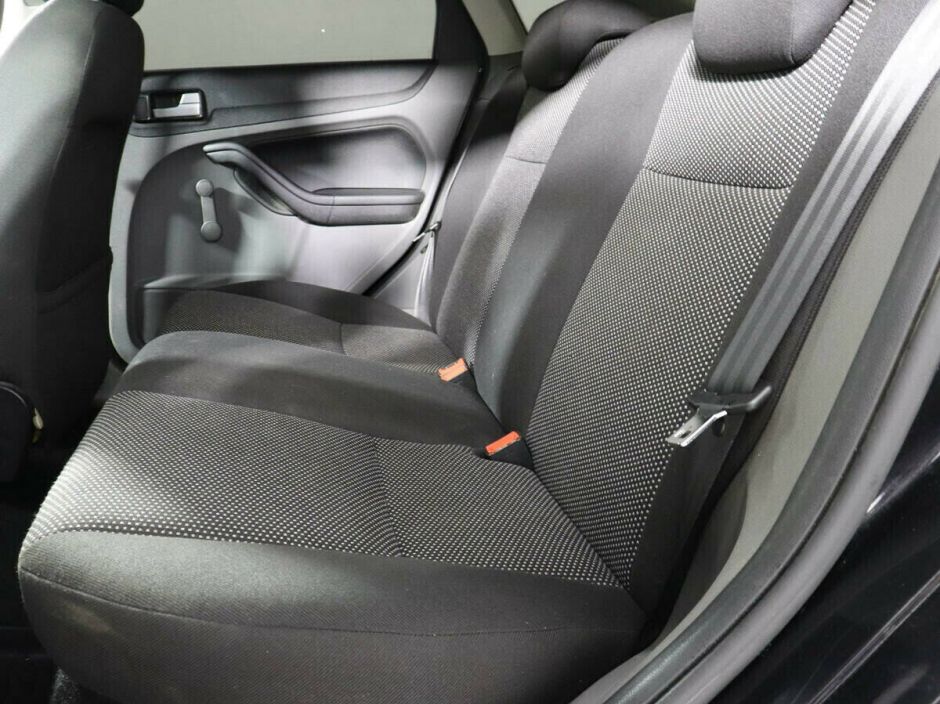 Ford Focus 1.6 МКПП, 2010, 160 000 км фото 9