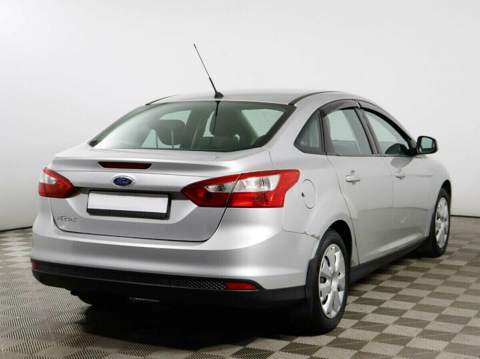 Ford Focus 1.6 МКПП, 2011, 147 000 км фото 3