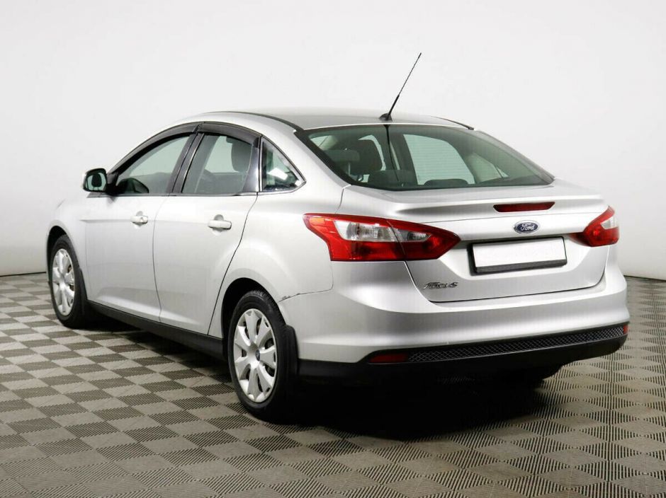 Ford Focus 1.6 МКПП, 2011, 147 000 км фото 4
