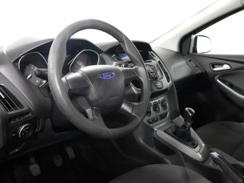 Ford Focus 1.6 МКПП, 2011, 147 000 км фото 9