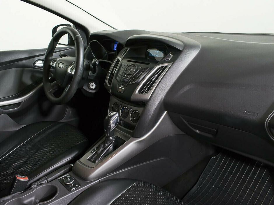 Ford Focus 1.6 РКПП, 2012, 144 000 км фото 9