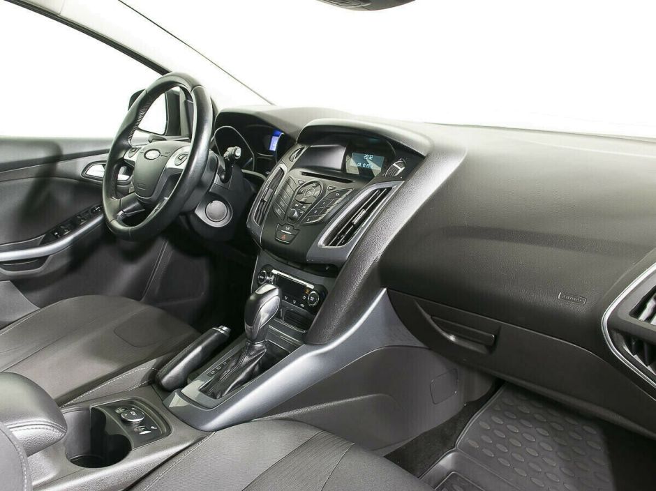 Ford Focus 1.6 РКПП, 2014, 117 000 км фото 8