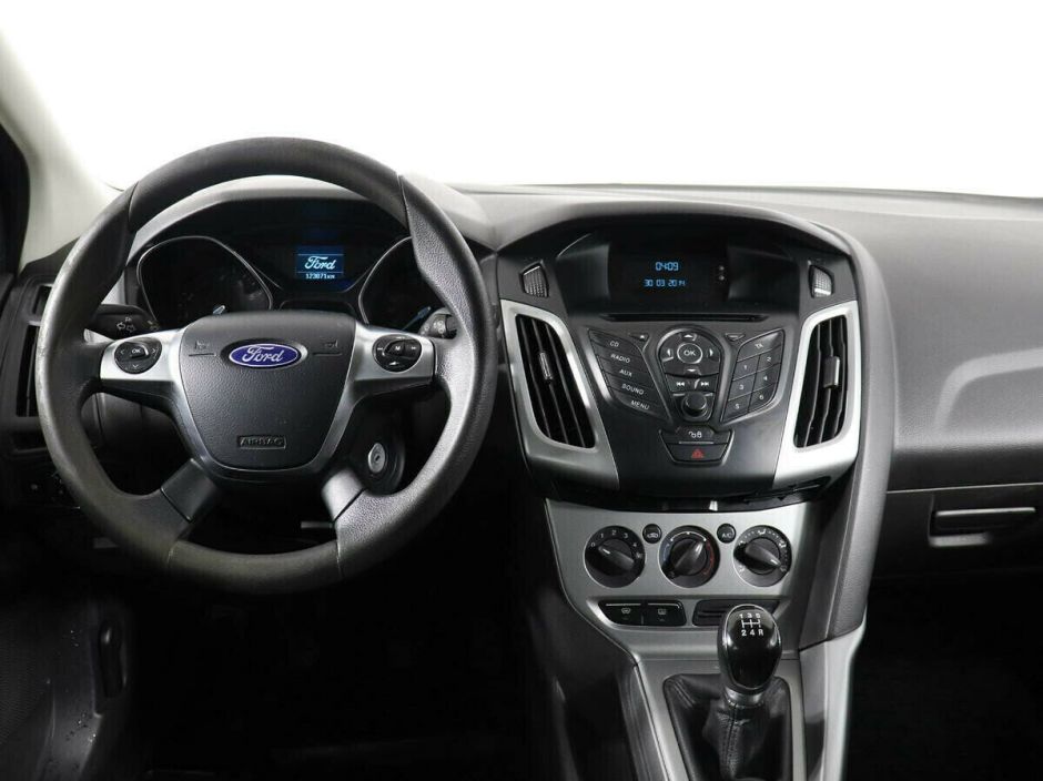 Ford Focus 1.6 МКПП, 2012, 139 000 км фото 6