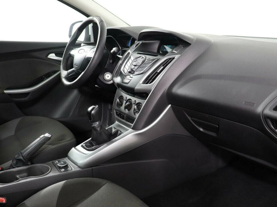 Ford Focus 1.6 МКПП, 2012, 139 000 км фото 7