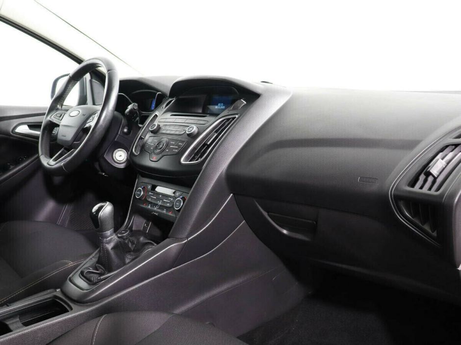Ford Focus 1.5 МКПП, 2018, 61 000 км фото 7