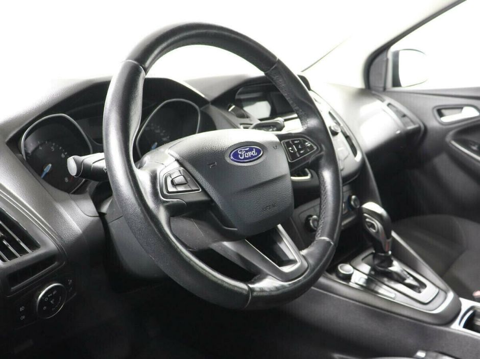 Ford Focus 1.6 РКПП, 2015, 107 000 км фото 8