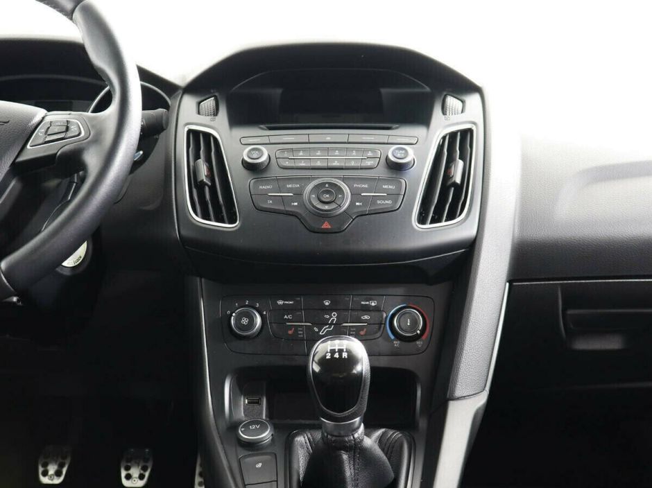 Ford Focus 1.5 МКПП, 2018, 71 000 км фото 5