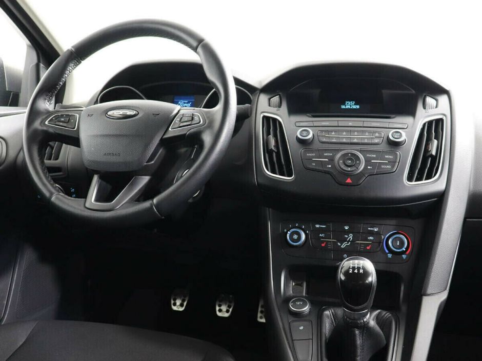 Ford Focus 1.5 МКПП, 2018, 71 000 км фото 6