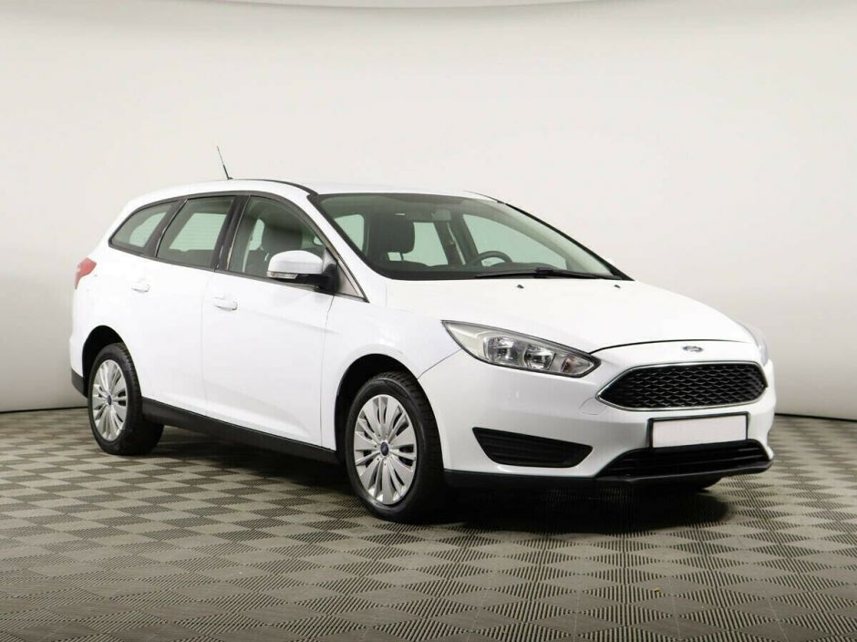Ford Focus 1.6 МКПП, 2017, 80 000 км фото 2
