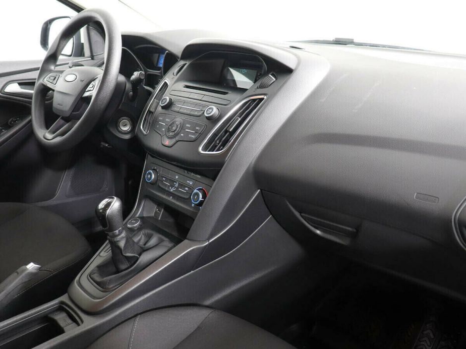 Ford Focus 1.6 МКПП, 2017, 80 000 км фото 6