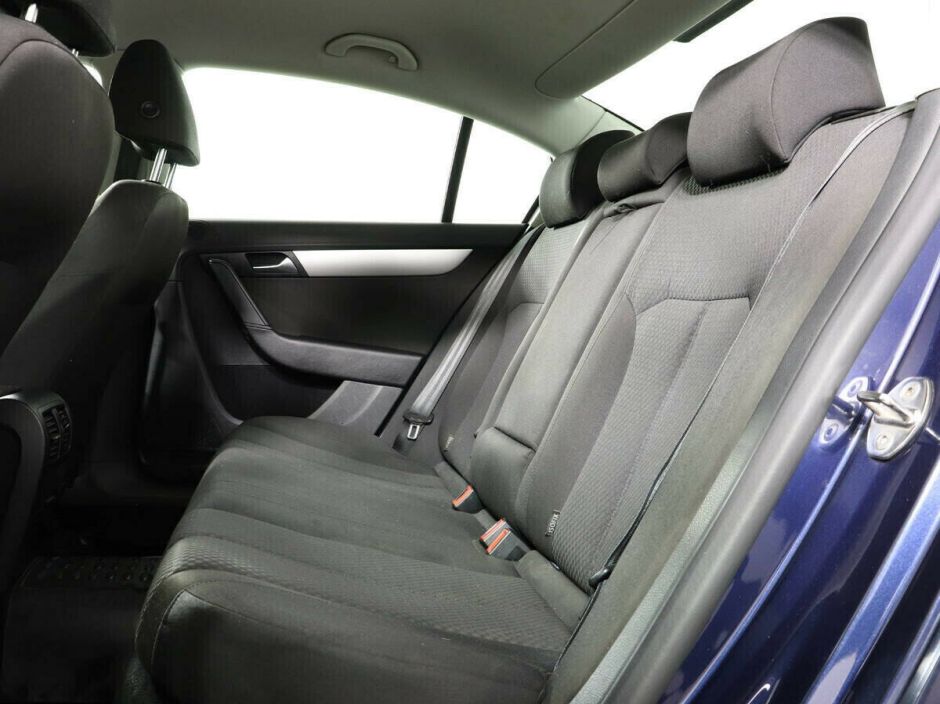 Volkswagen Passat 1.4 МКПП, 2012, 143 000 км фото 7