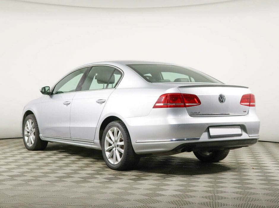 Volkswagen Passat 1.8 РКПП, 2012, 138 000 км фото 3