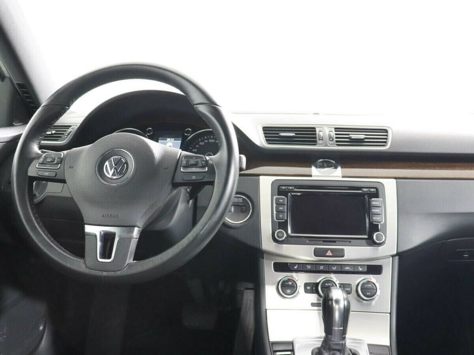 Volkswagen Passat 1.8 РКПП, 2012, 138 000 км фото 5