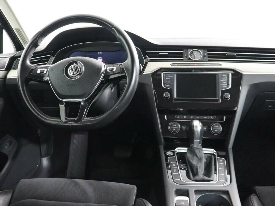 Volkswagen Passat 1.8 РКПП, 2018, 62 000 км фото 5