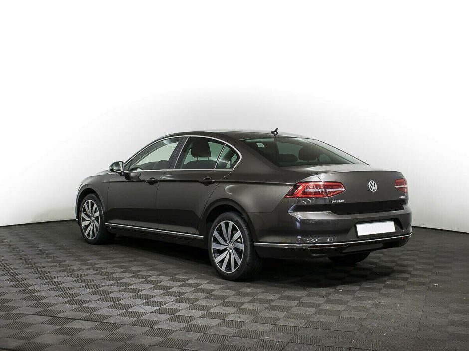 Volkswagen Passat 2.0 РКПП, 2017, 84 000 км фото 3