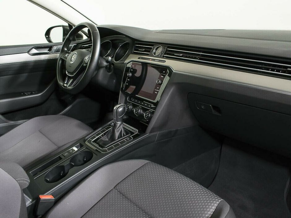 Volkswagen Passat 2.0 РКПП, 2017, 84 000 км фото 9
