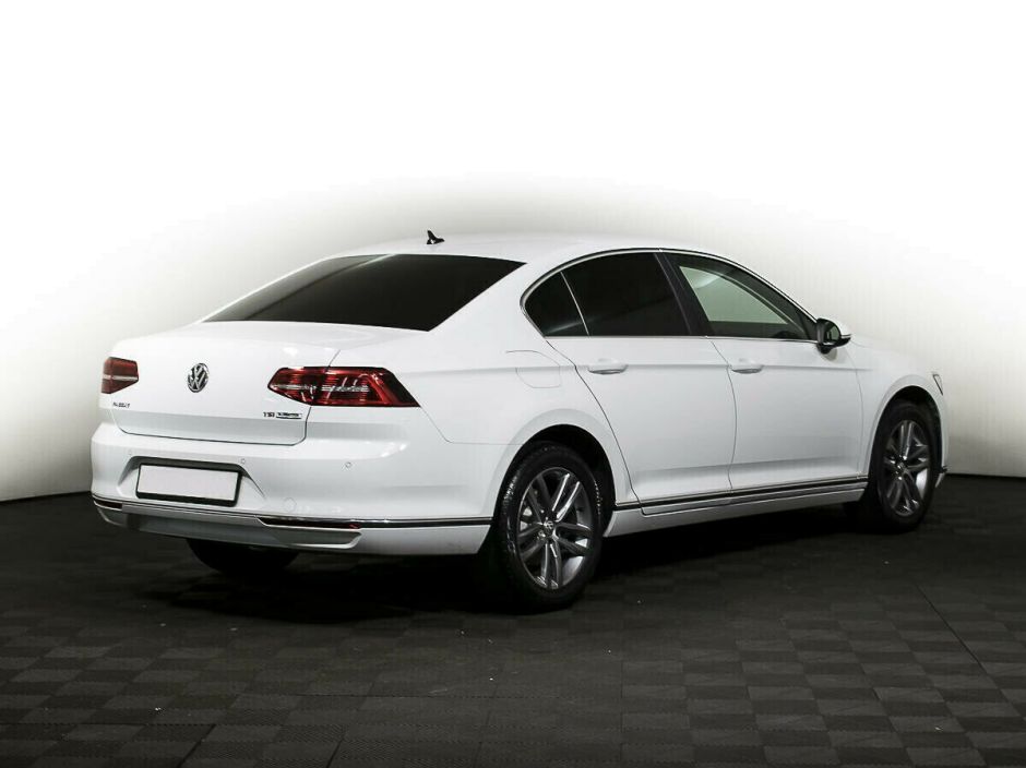 Volkswagen Passat 1.5 РКПП, 2018, 73 000 км фото 3