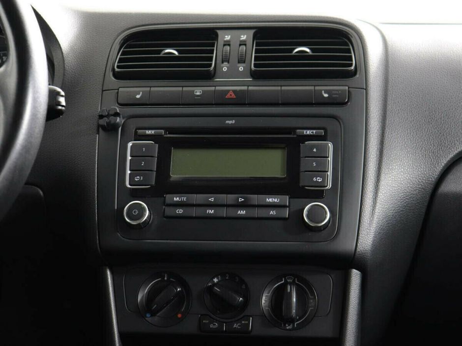 Volkswagen Polo 1.6 АКПП, 2012, 144 000 км фото 7