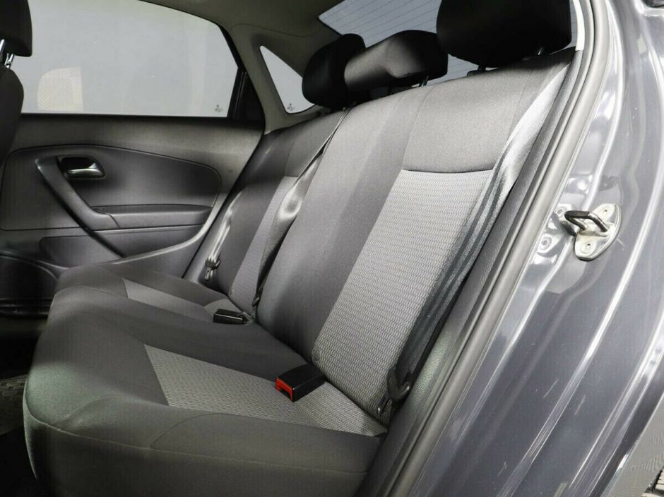 Volkswagen Polo 1.6 МКПП, 2011, 150 000 км фото 6