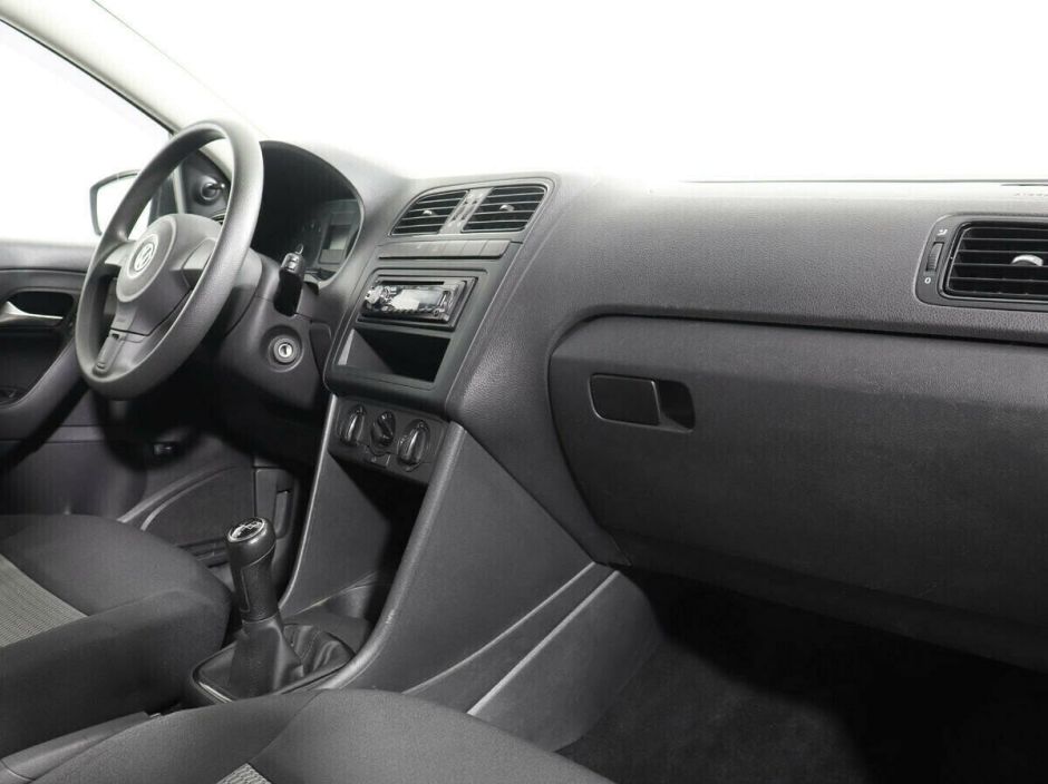 Volkswagen Polo 1.6 МКПП, 2011, 150 000 км фото 8
