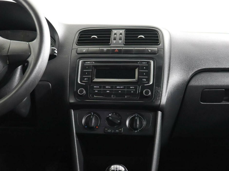 Volkswagen Polo 1.6 МКПП, 2013, 121 000 км фото 5