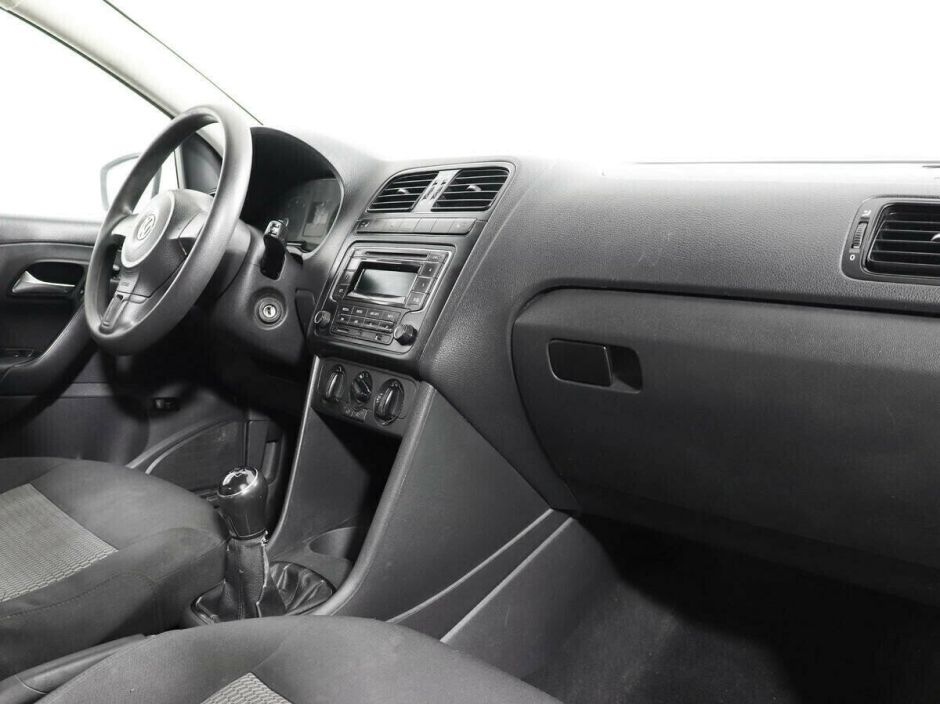 Volkswagen Polo 1.6 МКПП, 2013, 121 000 км фото 8
