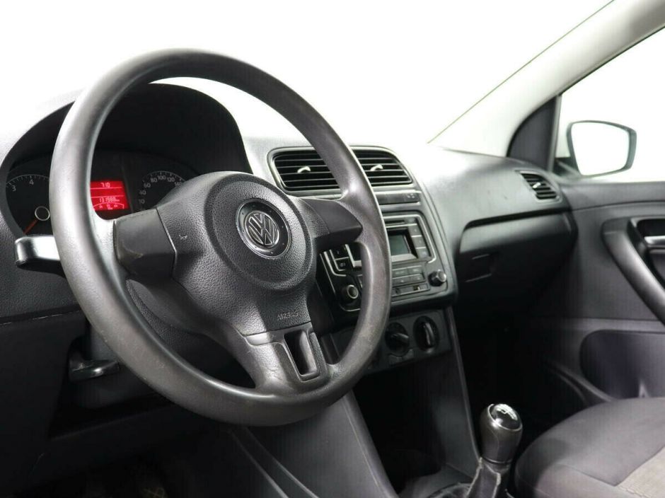 Volkswagen Polo 1.6 МКПП, 2013, 121 000 км фото 9