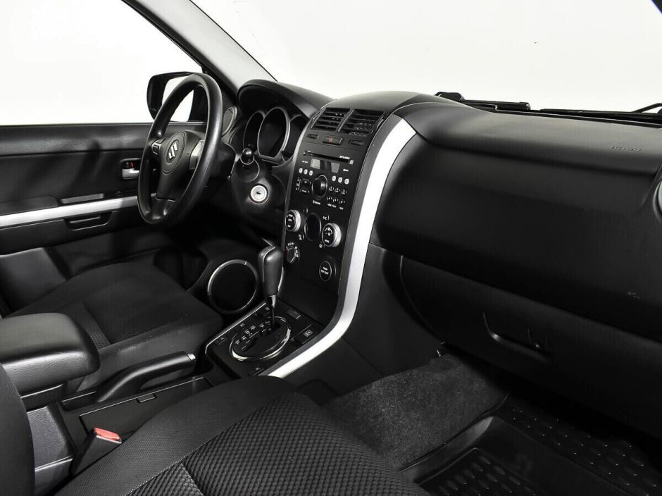 Suzuki Grand Vitara 2.0 АКПП, 2010, 160 000 км фото 8
