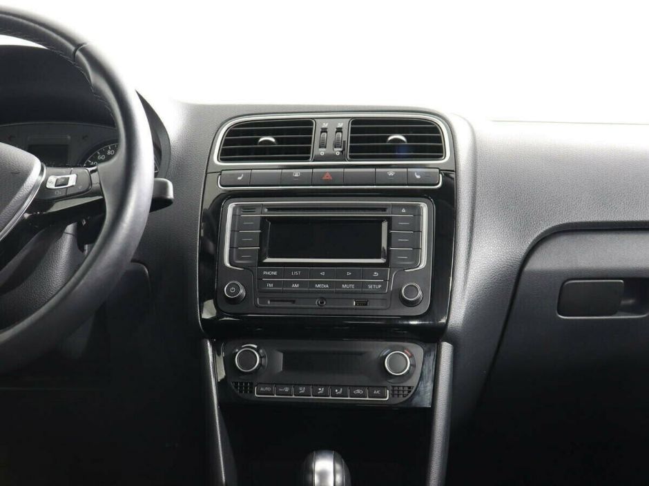 Volkswagen Polo 1.6 АКПП, 2018, 72 000 км фото 5