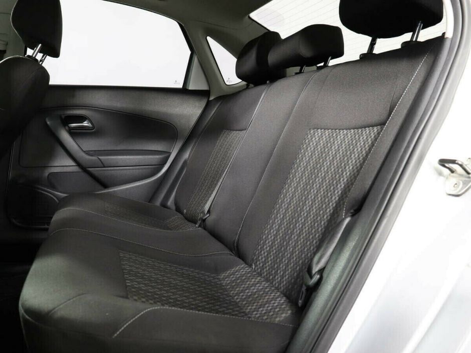 Volkswagen Polo 1.6 МКПП, 2017, 81 000 км фото 9