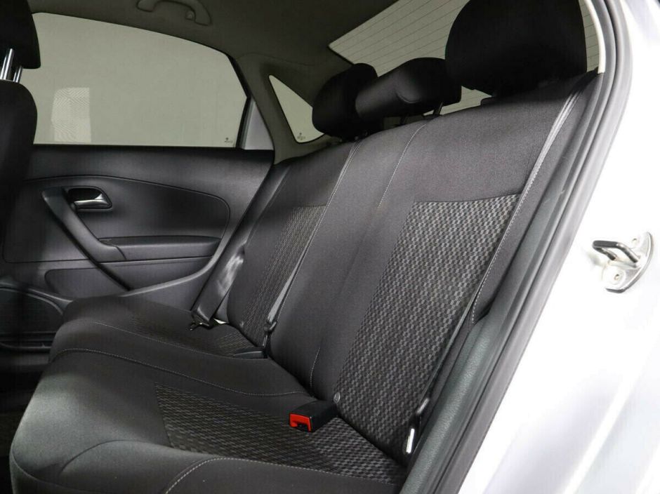 Volkswagen Polo 1.6 МКПП, 2018, 70 000 км фото 6