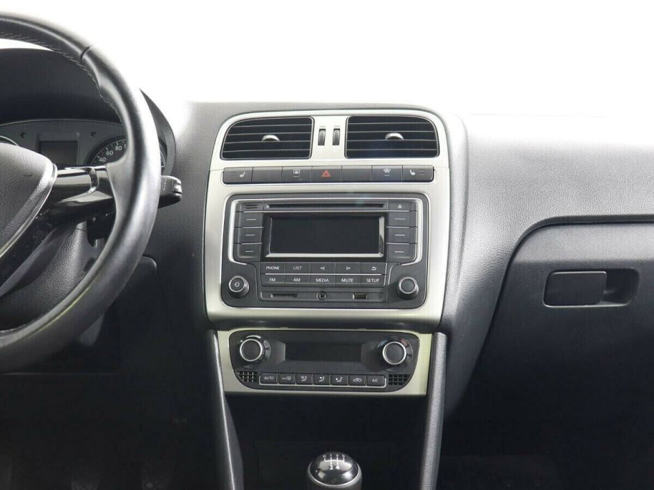 Volkswagen Polo 1.6 МКПП, 2019, 52 000 км фото 7