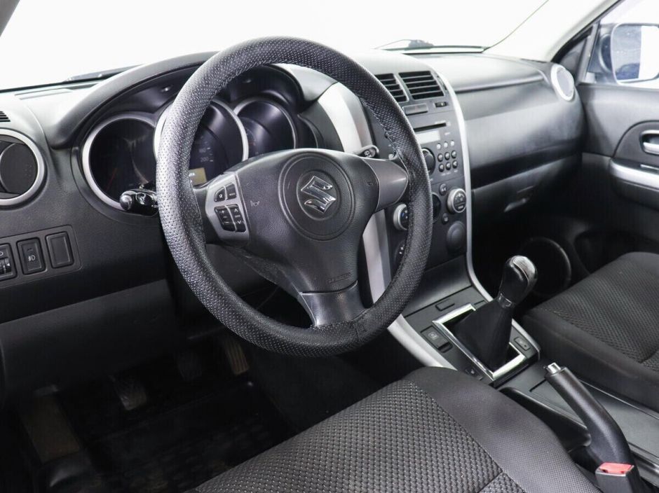 Suzuki Grand Vitara 2.0 МКПП, 2011, 145 000 км фото 5