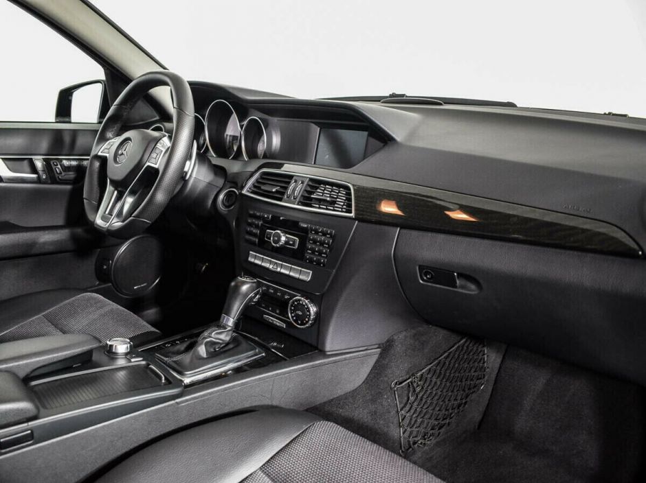 Mercedes-Benz C-Класс 3.5 АКПП, 2012, 146 000 км фото 6