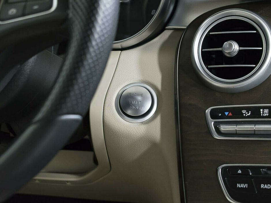 Mercedes-Benz C-Класс 2.0 АКПП, 2015, 110 000 км фото 5